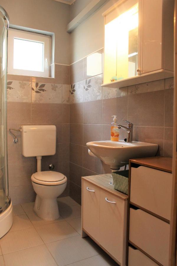 Apartmani Andrija Jezera Luaran gambar