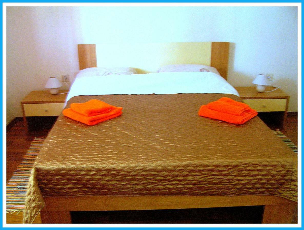 Apartmani Andrija Jezera Luaran gambar